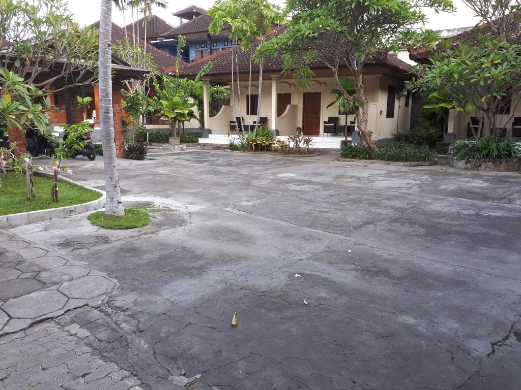 Puspa Ayu Kuta  Exterior photo