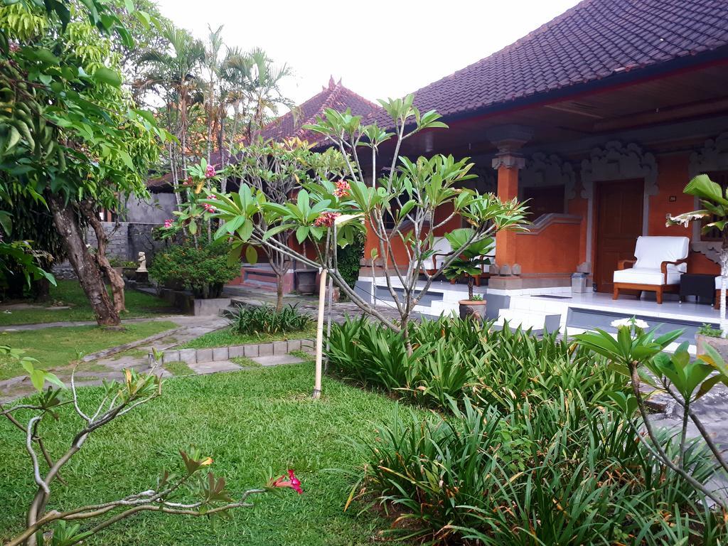 Puspa Ayu Kuta  Exterior photo