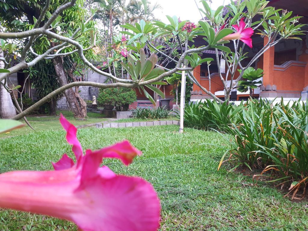 Puspa Ayu Kuta  Exterior photo